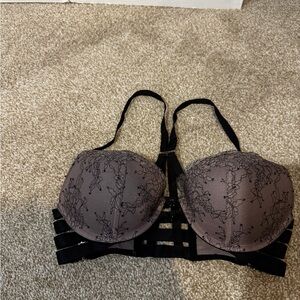 Victoria's Secret Black and Gray Lace Bra